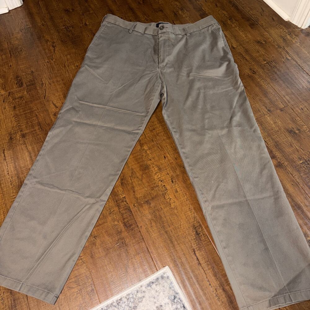 Docker's Men's Chino Style Khaki brown Dress Pants Flat Front Straight Fit 40x32